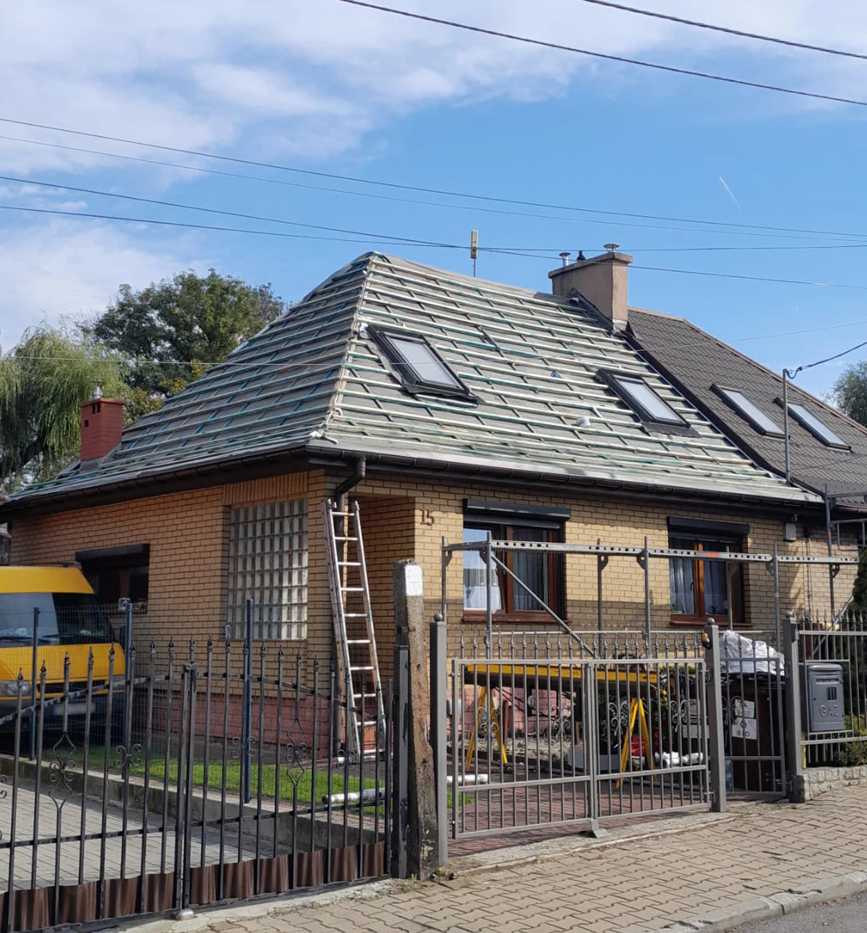 realizacja-naprawy-dachu-przed